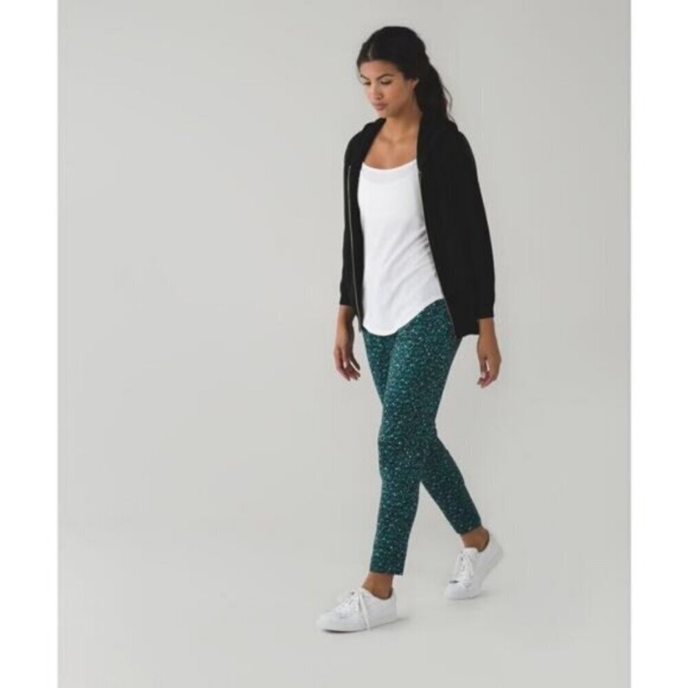 Lululemon Jet Crop Slim In Mountain Peaks Black Forage Teal Size 2 - Picture 2 of 8